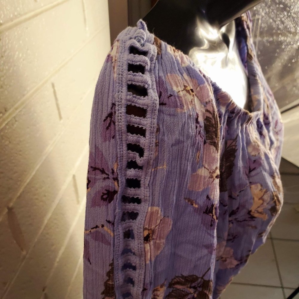 Charlotte Russe crop top - Picture 4 of 8